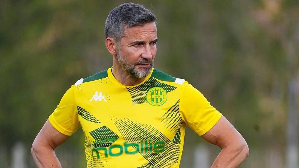 المدرب زينباور يكشف أسباب تعثر شبيبة القبائل أمام الجيش الملكي