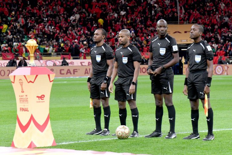 رسالة تنويه للثلاثي التحكيمي الكونغولي عقب “كان المغرب 2025”