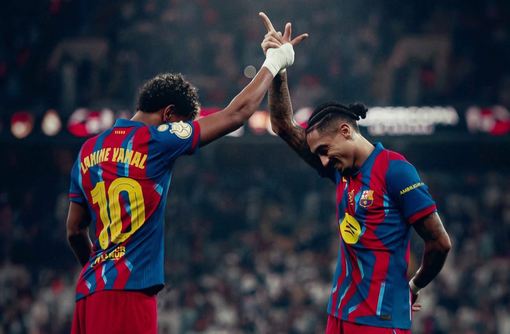 برشلونة يتوج بكأس السوبر الإسباني ويعزز رقمه القياسي في البطولة