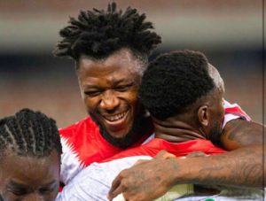 الكان يُكلف ليفركوزن غاليًا.. مدافعه الأساسي خارج الحسابات