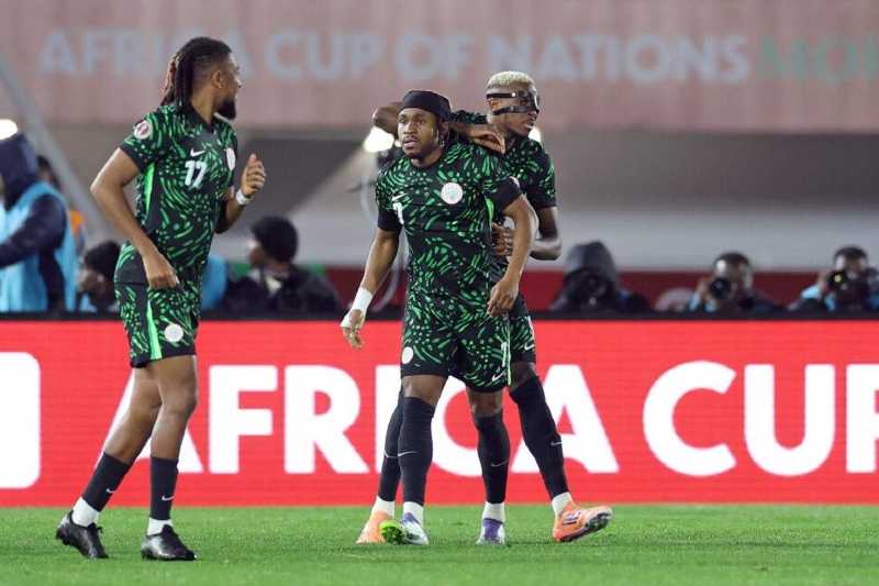 أزمة مفاجئة تهز معسكر نيجيريا قبل مواجهة الجزائر