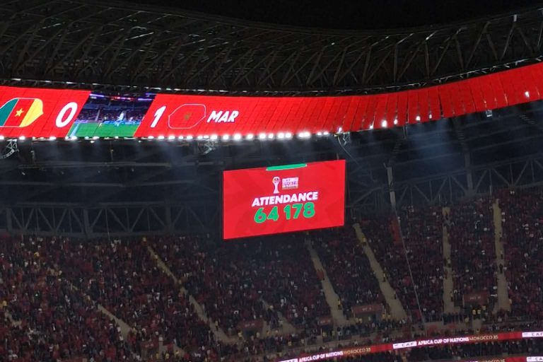 رقم غير مسبوق يشعل مدرجات العاصمة ويقود الأسود للأمام