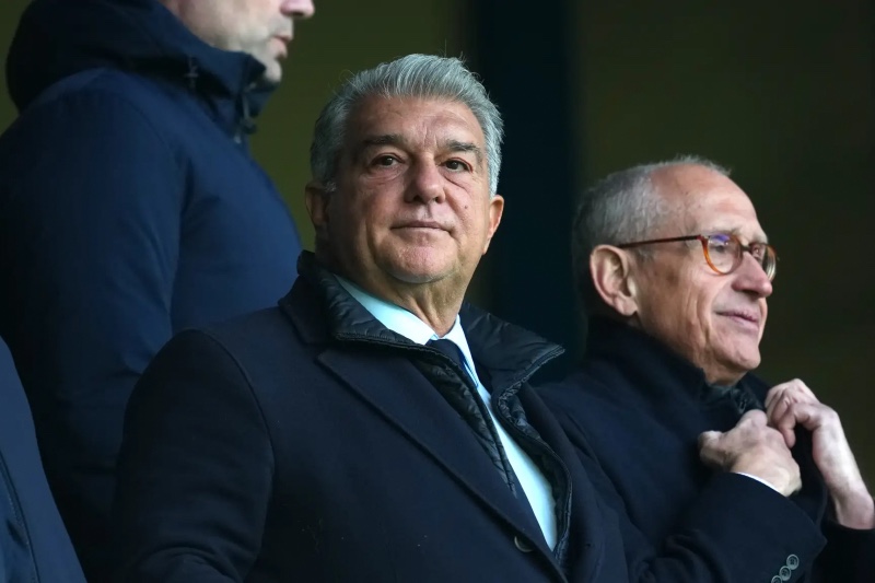 لابورتا يعلّق على لقطة مبابي المثيرة للجدل في نهائي السوبر