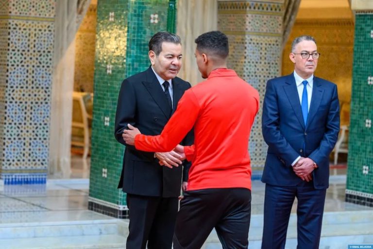 الأسود يشيدون بالاستقبال الملكي بعد بلوغ نهائي كأس أمم إفريقيا “المغرب 2025”