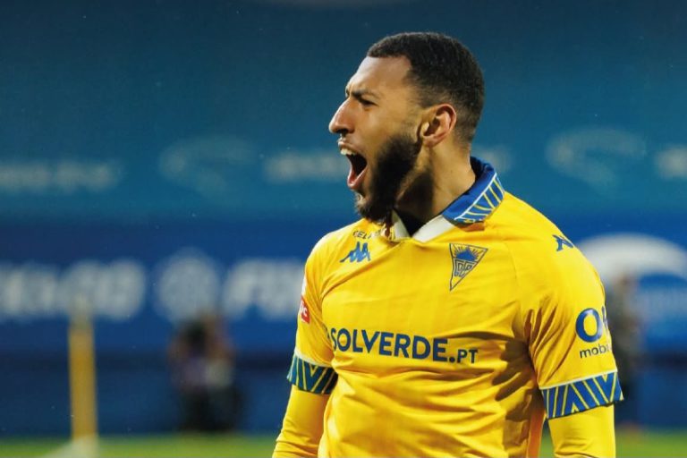 مهاجم مغربي يفرض نفسه بين أبرز هدافي الدوري البرتغالي