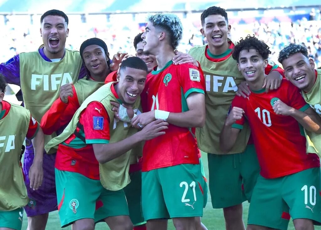 نجم المنتخب المغربي لأقل من 20 سنة يدخل القفص الذهبي بحضور وهبي