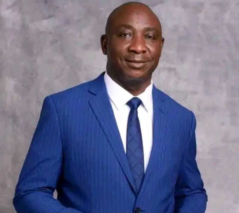 رئيس الاتحاد النيجيري لكرة القدم يفضح المؤامرات الإعلامية ضد المغرب