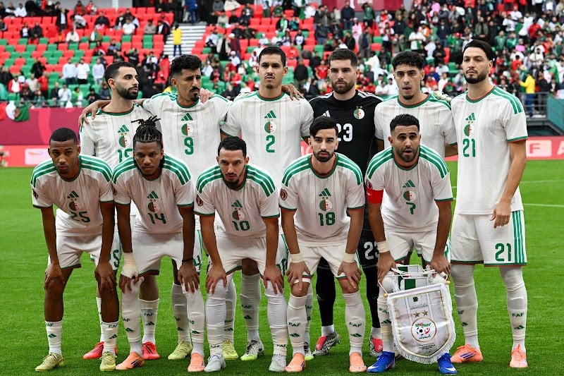 طائرة المنتخب الجزائري تغادر المغرب بعد الإقصاء من كأس أفريقيا