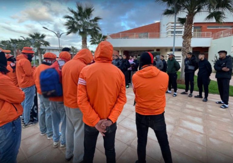 فصيل "أورونج بويز" يوجه رسائل قوية للاعبي نهضة بركان قبل مواجهة بيراميدز