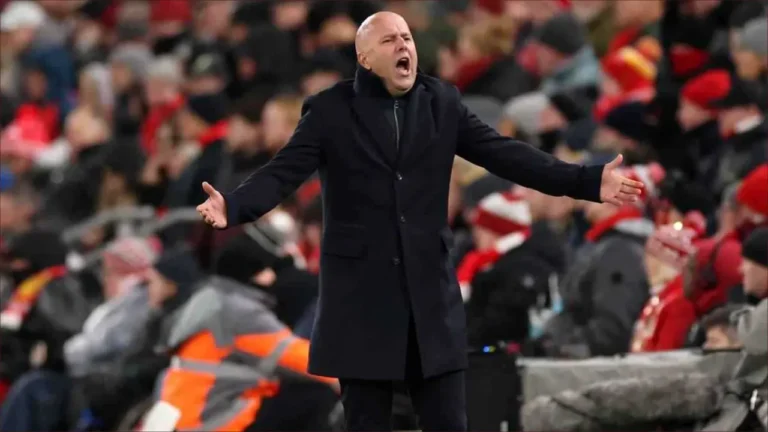 المدرب سلوت