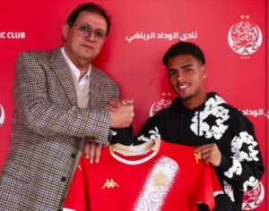 الوداد يقوّي تركيبته البشرية بضم موهبة بوليڤية