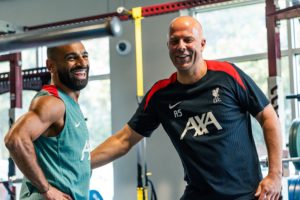 مدرب ليفربول يلمّح لخطوة غير متوقعة قبل مواجهة مارسيليا