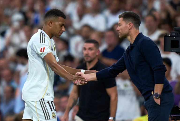 ألونسو يكشف موقف مبابي قبل مواجهة ريال بيتيس