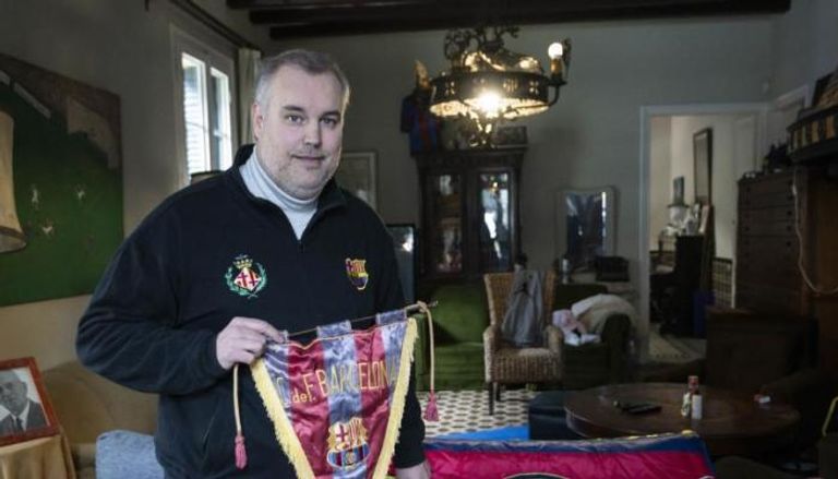 مرشح مفاجئ يشعل سباق رئاسة برشلونة قبل انتخابات مارس