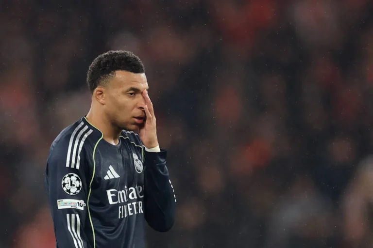 حلم قديم لكيليان مبابي يهدد بقاءه مع ريال مدريد