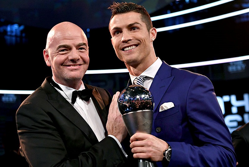 جياني إنفانتينو ورونالدو