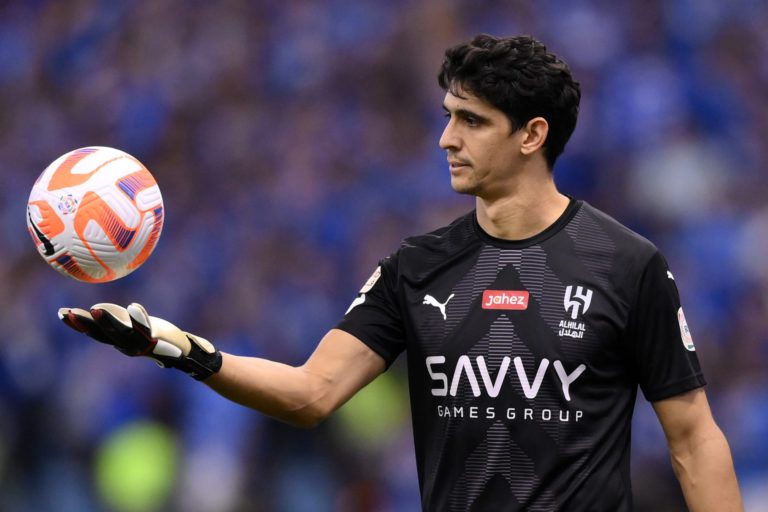الكشف عن موعد عودة بونو لحراسة مرمى الهلال السعودي