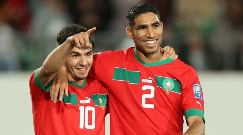 هل يلعب دياز وأشرف حكيمي في فريق واحد ؟