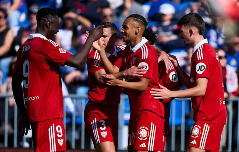 إشبيلية يعزز حظوظ البقاء بفوز مهم خارج الميدان