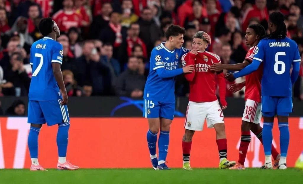 إيقاف نجم بنفيكا على خلفية سلوك تمييزي ضد فينيسيوس