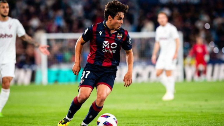 كارلوس ألفاريز