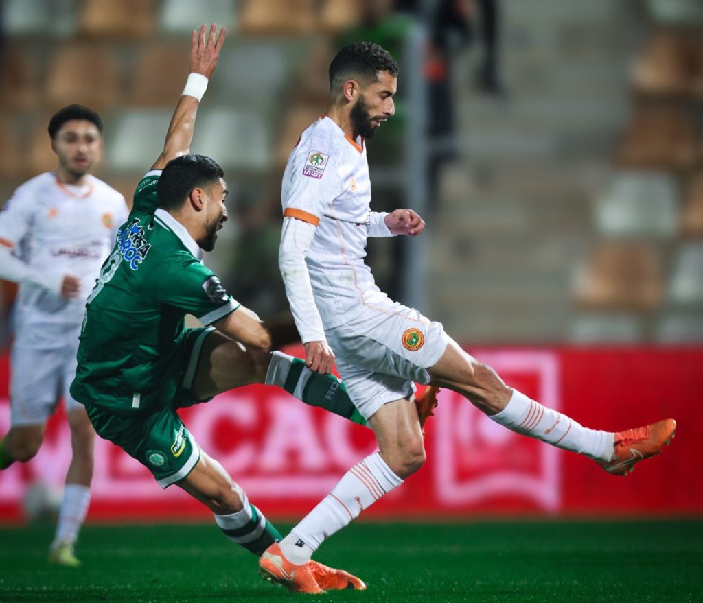 التعادل يحسم مباراة نهضة بركان والرجاء الرياضي في مؤجل البطولة الاحترافية