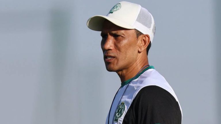 مدرب الرجاء يتحدث بعد الخسارة أمام النادي المكناسي