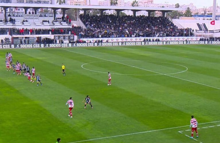 النادي الرياضي الصفاقسي ضد النادي الإفريقي