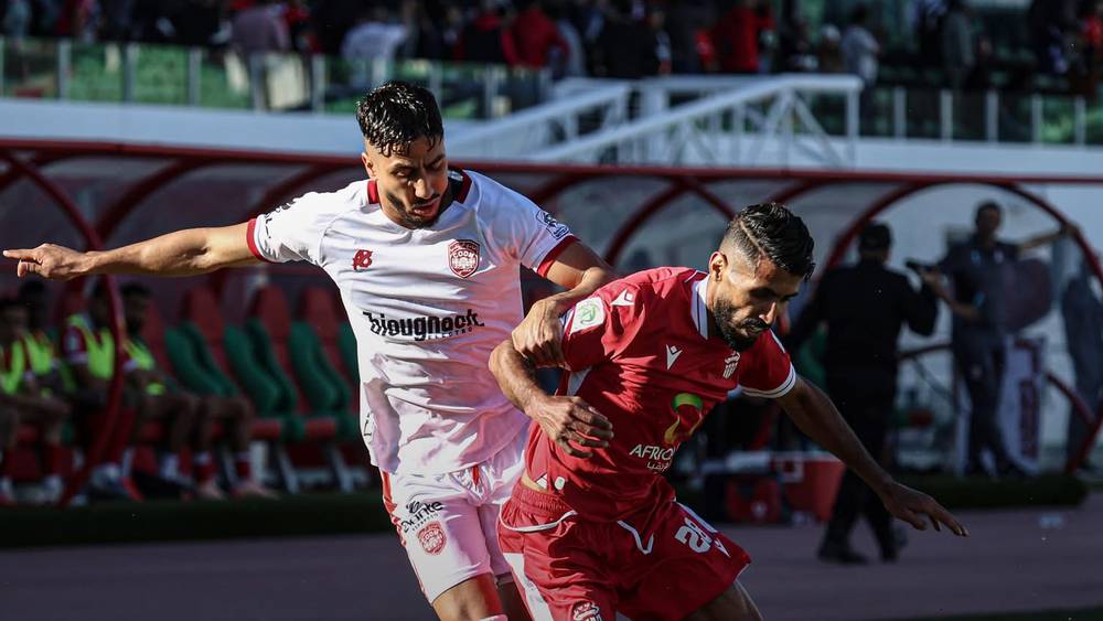 حسنية أكادير ضد النادي المكناسي