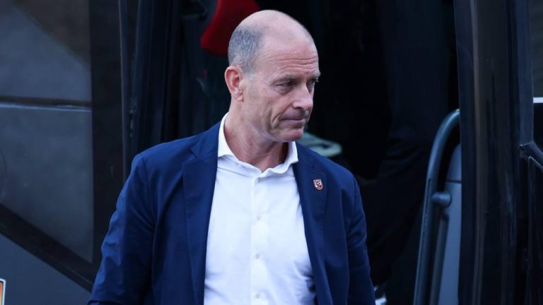 توروب يثني على بلعمري ويعلق على غياب تريزيجيه وزيزو