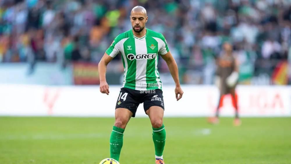 سفيان أمرابط يخطو أولى خطوات العودة مع ريال بيتيس