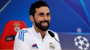 مدرب ريال مدريد يكشف موقفه من مواجهة بنفيكا ومورينيو