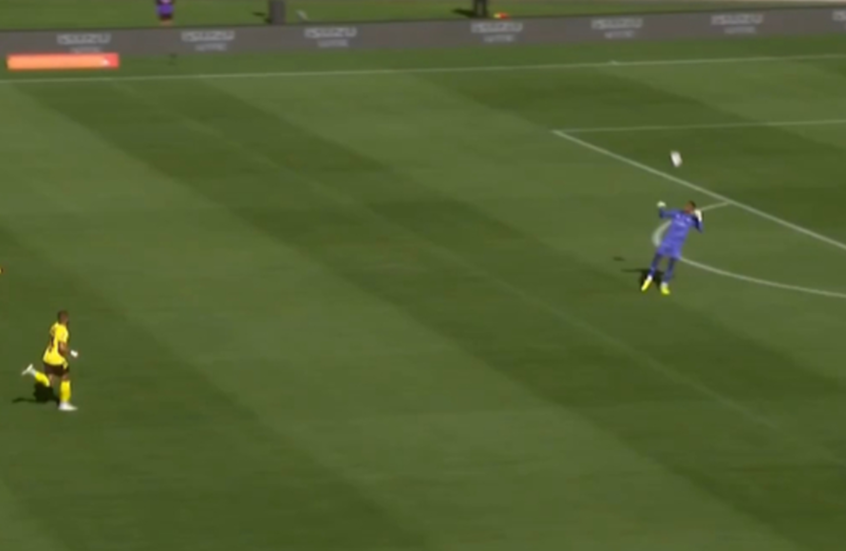 لقطة من المباراة