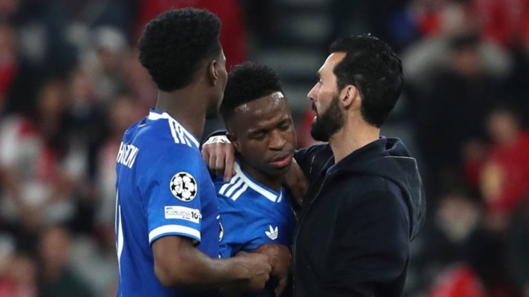 فتح تحقيق جديد بعد تعرض فينيسيوس لإساءات عنصرية ضد أوساسونا