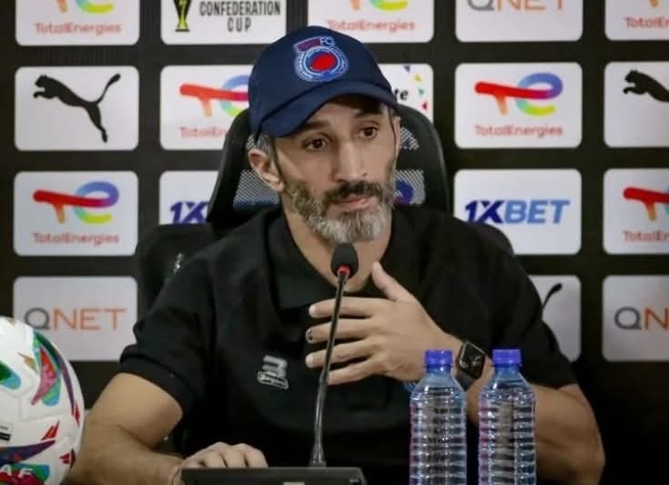 زكرياء عبوب يحشد اللاعبين للانتصار في ملعب “5 جويلية”