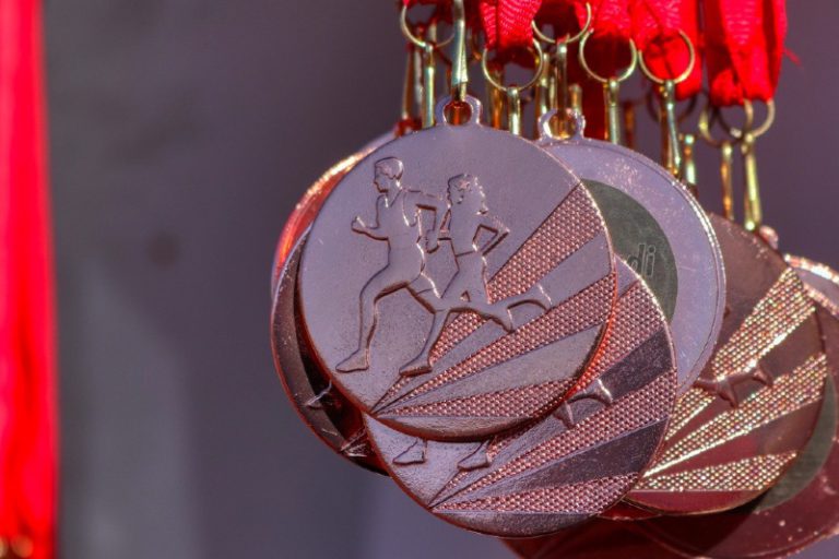 ميداليات الأولمبياد الشتوي تحت المجهر بعد شكاوى الرياضيين