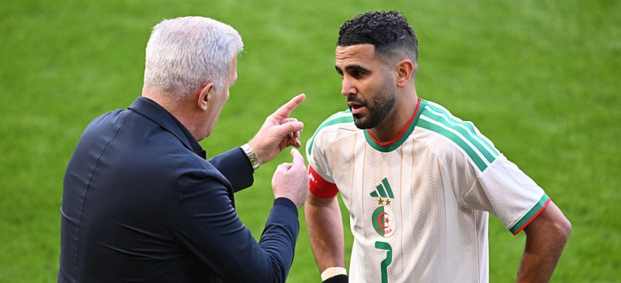 تصريح ناري من مدرب نيجيريا يحرج بيتكوفيتش بسبب بغداد بونجاح