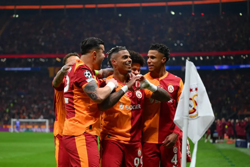 غلاطة سراي يهزم ليفربول في مفاجأة بدوري الأبطال