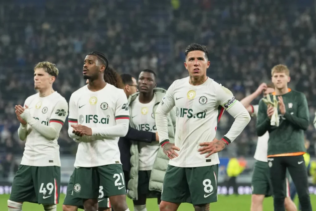 تشيلسي يواصل الهزائم بسقوط مدوٍ أمام إيفرتون