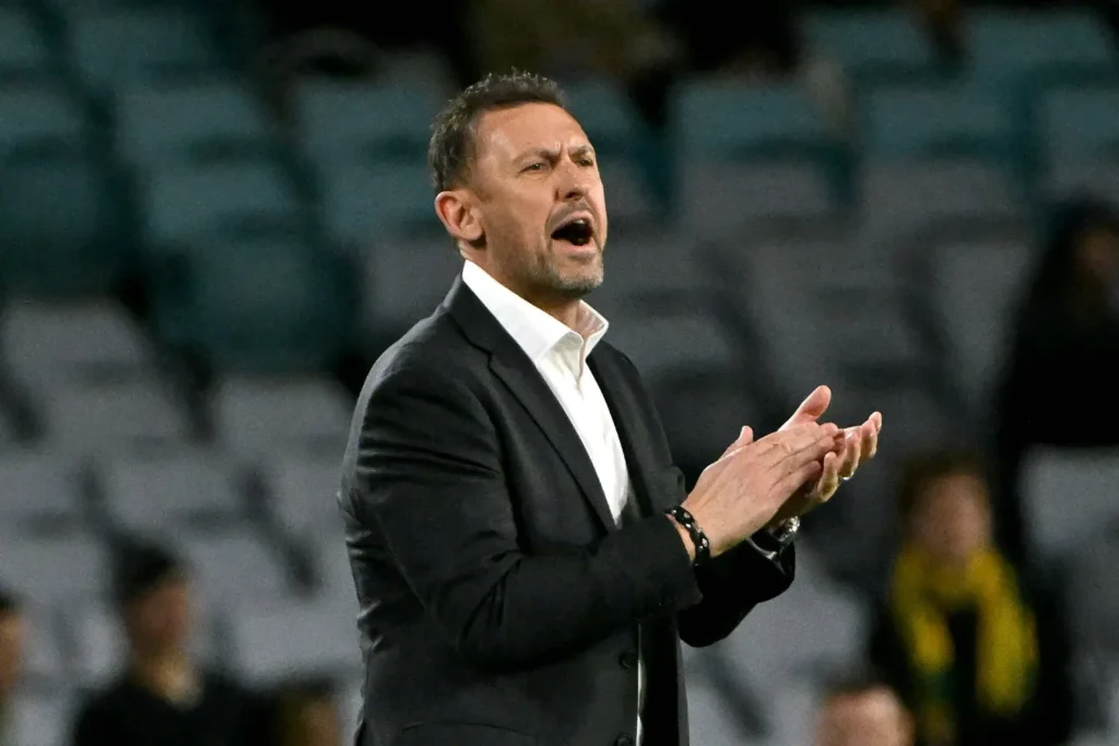 بعد ثلاث خسائر متتالية… مدرب أستراليا متفائل بعد هزم الكاميرون