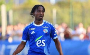 برشلونة ينافس تشيلسي على التعاقد مع نجم تونسي شاب ريان ميسي