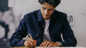 أندرلخت يوقع أول عقد احترافي مع موهبة مغربية شابة