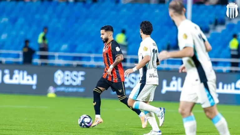 رغم هدف يوسف النصيري الاتحاد يسقط بثلاثية في الدوري السعودي