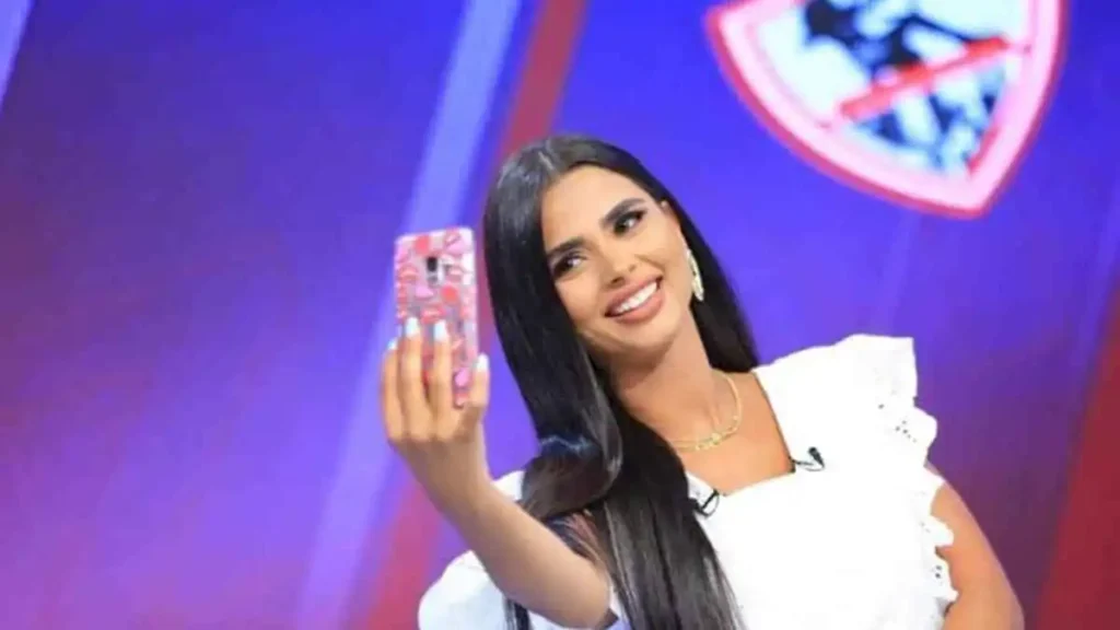 مذيعة الزمالك تشعل أزمة جديدة في مصر