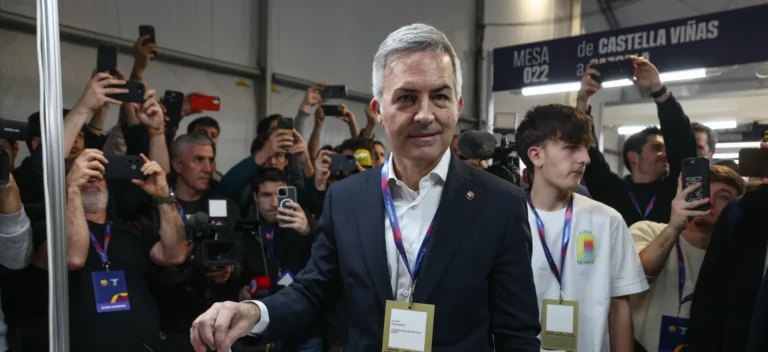 فونت يهاجم لابورتا قبل انتخابات برشلونة