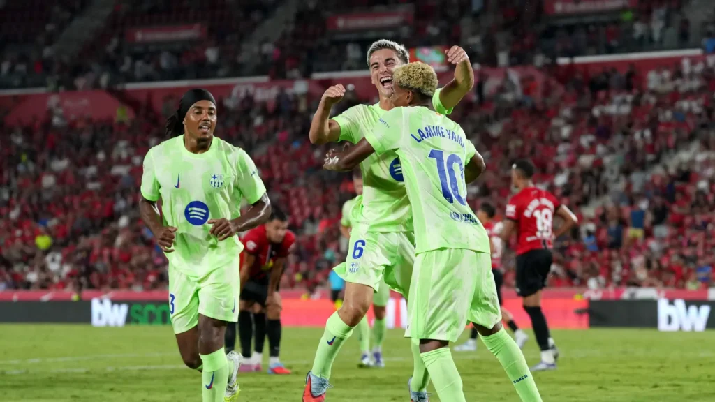 خبر سار لجماهير برشلونة قبل موقعة إشبيلية