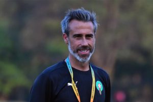 مدرب المنتخب النسوي يكشف موقفه من قرار الكاف