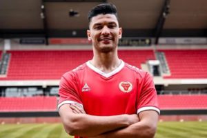 رسميا.. أشرف داري يبدأ مغامرة جديدة في الدوري السويدي