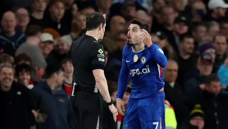عقوبة قاسية تهز مسيرة لاعب تشيلسي في البريميرليغ