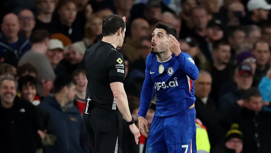 عقوبة قاسية تهز مسيرة لاعب تشيلسي في البريميرليغ